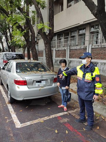 婦忘停車位置竟稱遭竊　警用電眼還原真相