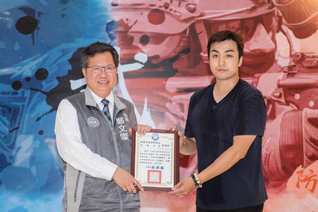 特勤攻堅體驗營」體驗警察執勤辛勞，提升青少年自我保護意識及人身安全觀念