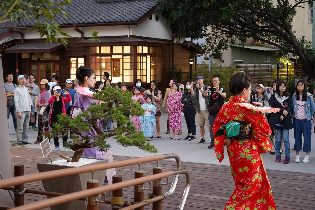 畫筆下的日式風情　「速寫中壢郡役所：畫說壢景町」   美麗開展　邀您一同體驗歷史建築之美