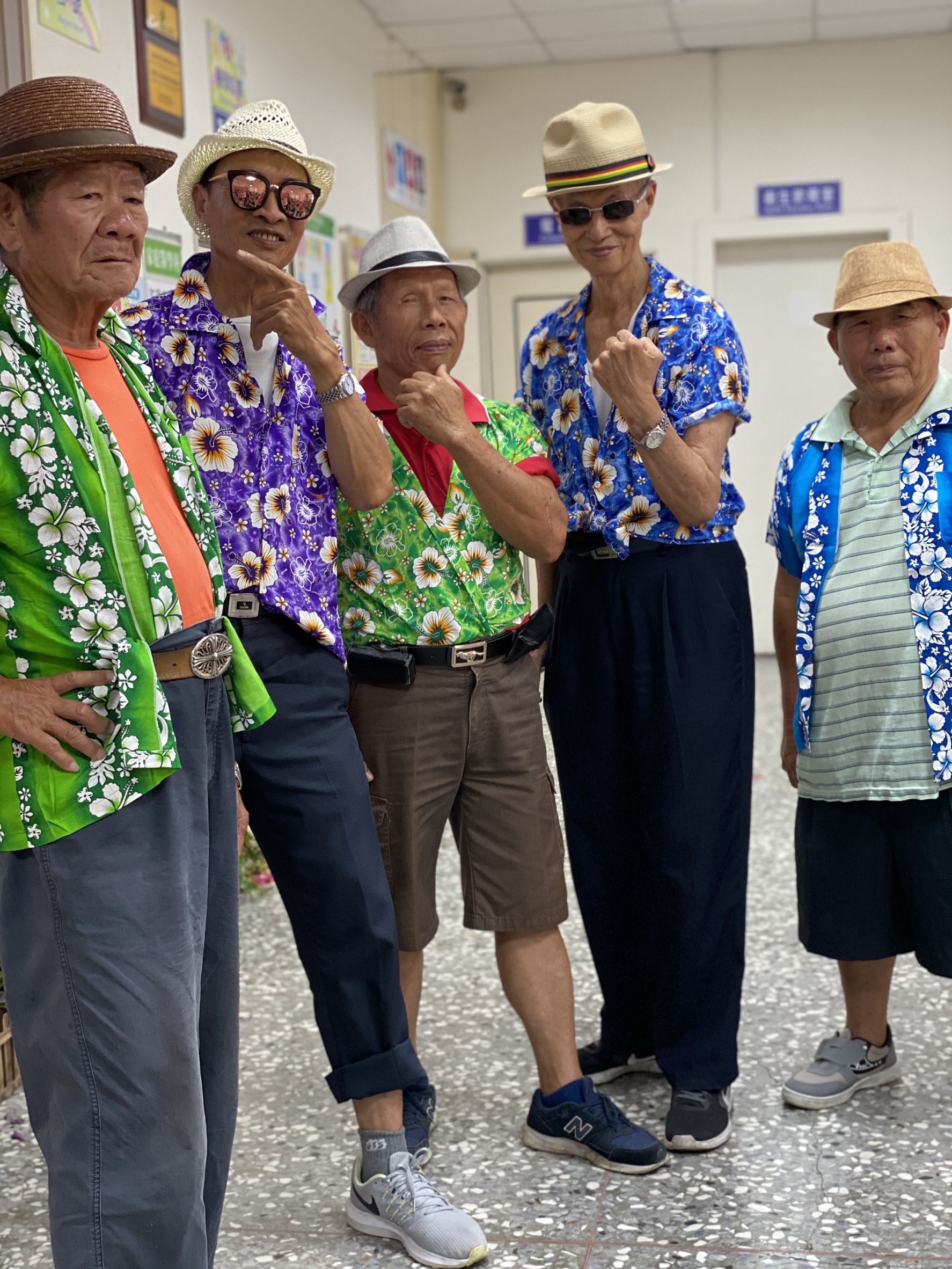 民雄老大人動動班拍網美照 接獲嘉義航空站代言邀約