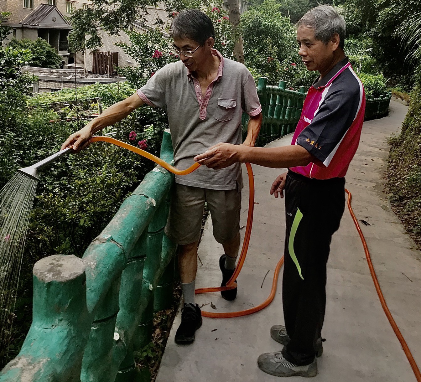 花草喊救命——傑作陶藝認養鶯歌石公園灌溉工程