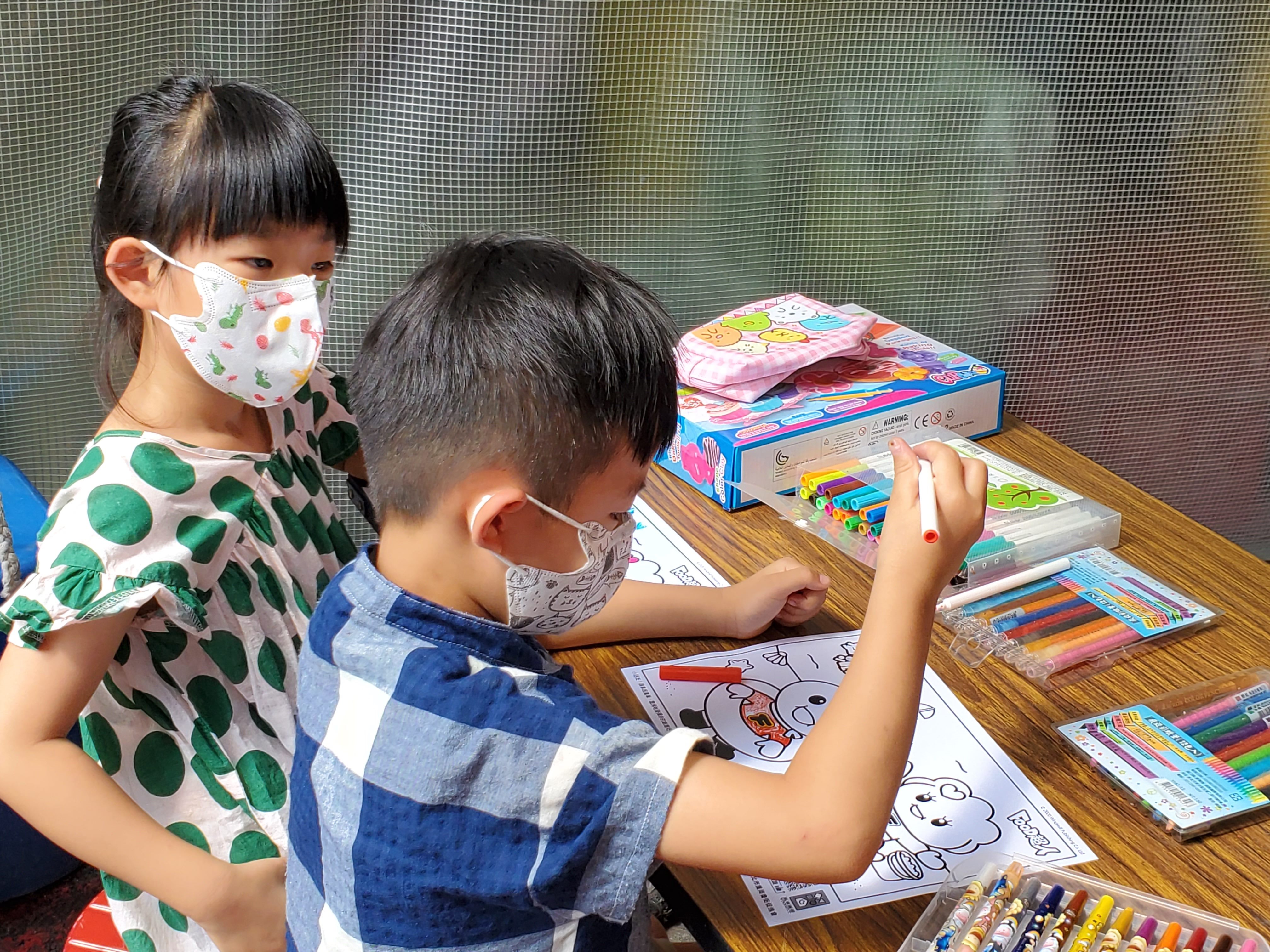 爸媽遛小孩首選 小朋友塗鴉嗨翻天 今夏親子最強放電趴！ 重南書街封街陪你開心「FUN暑假」