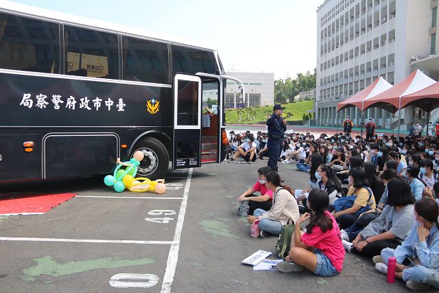 弘光科大新生活動學急救知識與騎車自保方法