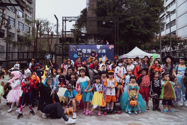 從西門紅樓玩到電影公園　萬聖節鬧區搗蛋嗨翻天