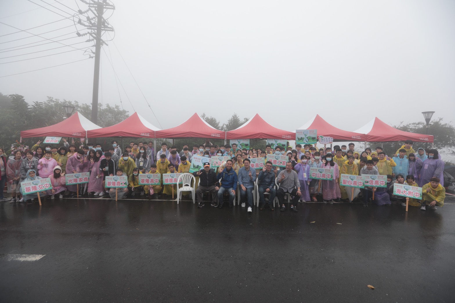 大雨攪局 市府成年禮活動改造訪情人湖