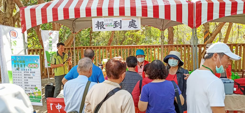 參與社會活動踏青活動培養運動習慣，促進身心健康