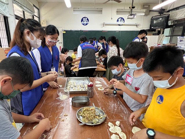 暑假弘光科大啟動多元關懷服務列車　首發辦育樂營落實食農教育