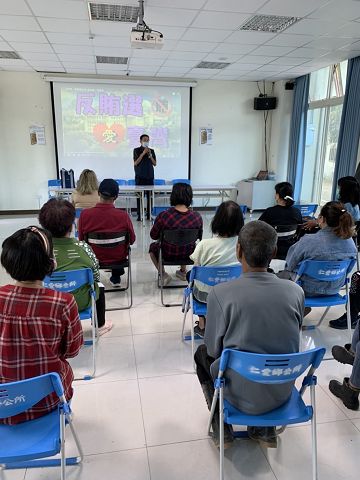 移民署行動列車到偏鄉　同「新」協力反賄選