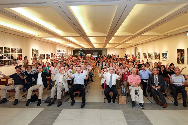 淬鍊‧省思—康台生敍事影像攝影展