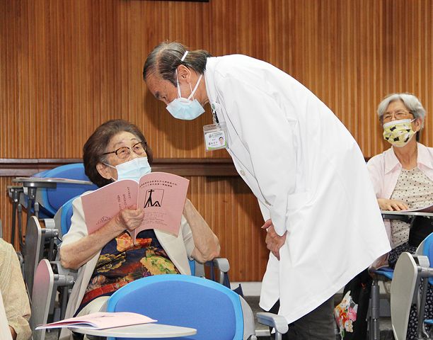 樂展銀髮生命力　松年大學彰基分校「原班人馬」再度攜手深造