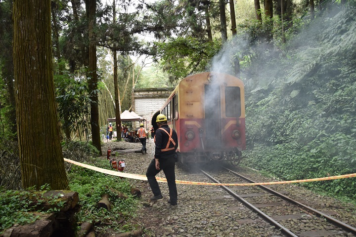 阿里山鐵路緊急應變演練 講求科技、逼真、減災