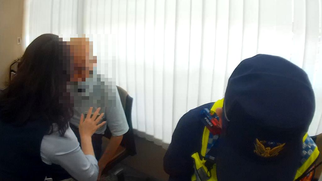 90歲退休教授匯款虛擬銀行　警及時阻詐保住50萬