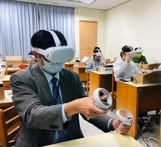 中國醫藥大學中醫學院建置　VR針灸教學虛擬系統