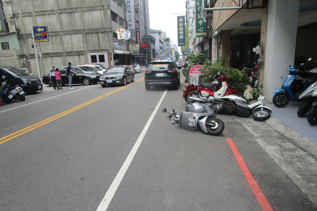 電輔腳踏車惹禍難追蹤肇逃者鏡頭重返警突破